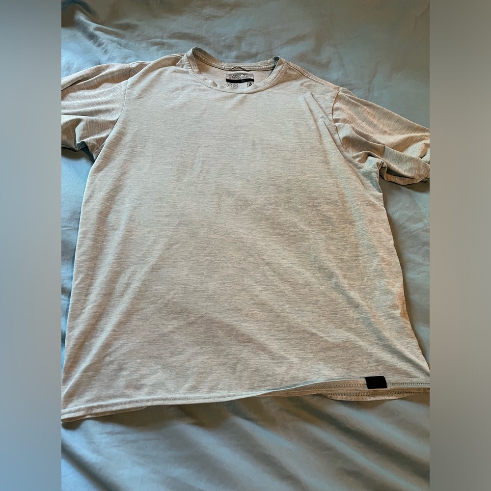 Patagonia men’s daily capilene shirt